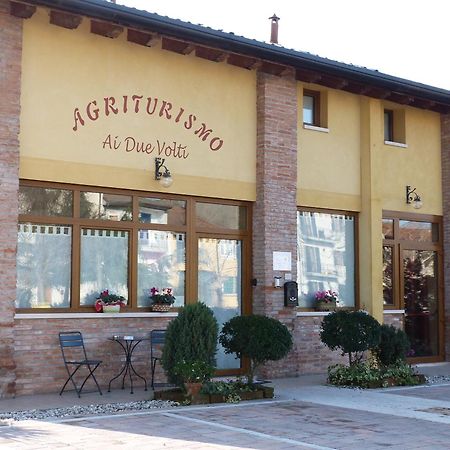 Agriturismo Ai Due Volti Dossobuono Exterior photo
